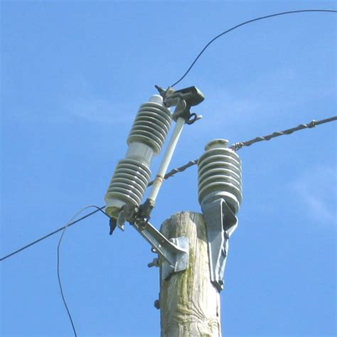 north american utility pole fuse